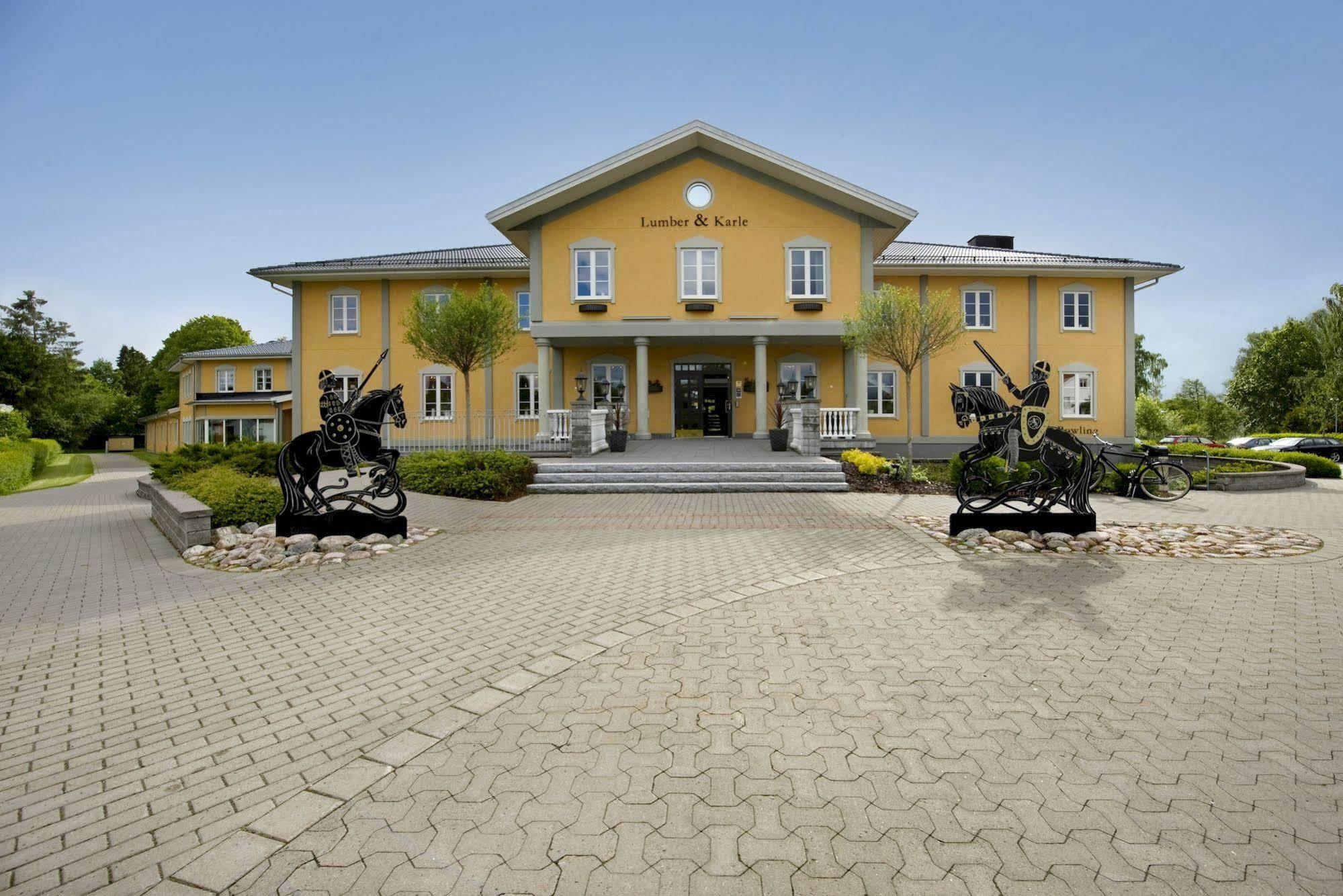 Lumber & Karle Hotel Kvanum Exterior photo
